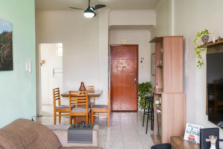 Apartamento à venda com 65m², 2 quartos e 1 vagaSala