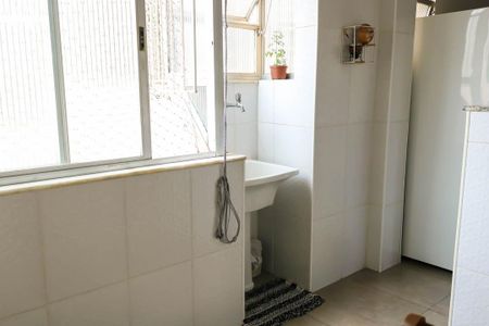 Apartamento à venda com 65m², 2 quartos e 1 vagaÁrea de Serviço