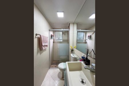 Apartamento à venda com 62m², 2 quartos e 1 vaga Apartamento à venda com 62m², 2 quartos e 1 vagaBanheiro