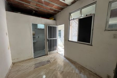 Sala de kitnet/studio para alugar com 1 quarto, 25m² em Freguesia (ilha do Governador), Rio de Janeiro