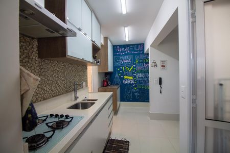 Apartamento à venda com 100m², 2 quartos e 2 vagas Apartamento à venda com 100m², 2 quartos e 2 vagasCozinha