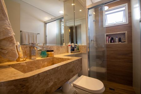 Apartamento à venda com 100m², 2 quartos e 2 vagas Apartamento à venda com 100m², 2 quartos e 2 vagasBanheiro da Suíte