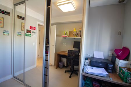 Apartamento à venda com 100m², 2 quartos e 2 vagas Apartamento à venda com 100m², 2 quartos e 2 vagasQuarto 2