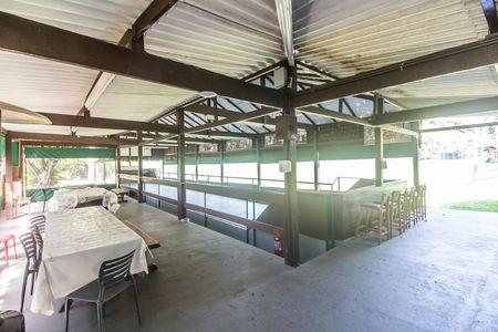 Casa de condomínio à venda com 385m², 4 quartos e 4 vagasÁrea gourmet
