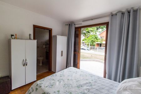 Casa de condomínio à venda com 385m², 4 quartos e 4 vagasSuíte 2