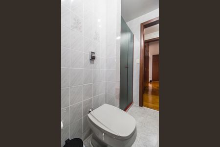 Casa de condomínio à venda com 385m², 4 quartos e 4 vagasBanheiro