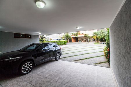 Casa de condomínio à venda com 385m², 4 quartos e 4 vagasGaragem
