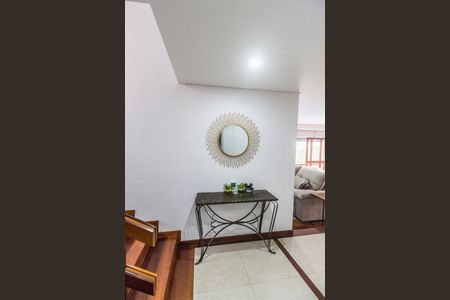 Casa de condomínio à venda com 385m², 4 quartos e 4 vagasHall de entrada