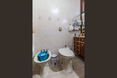 Casa de condomínio à venda com 385m², 4 quartos e 4 vagasBanheiro da Suíte