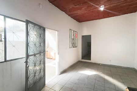 Casa para alugar com 70m², 1 quarto e 1 vagaSala