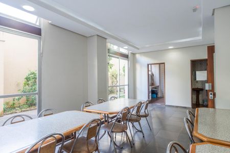 Apartamento à venda com 80m², 2 quartos e 1 vaga Apartamento à venda com 80m², 2 quartos e 1 vagaÁrea comum - Salão de festas