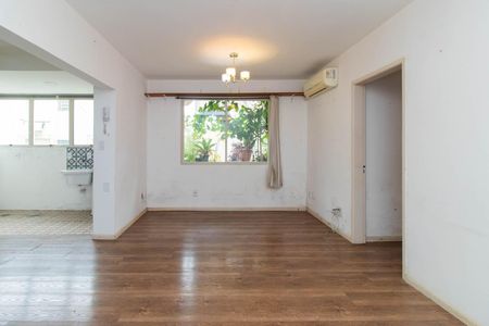 Sala de apartamento para alugar com 2 quartos, 80m² em Azenha, Porto Alegre