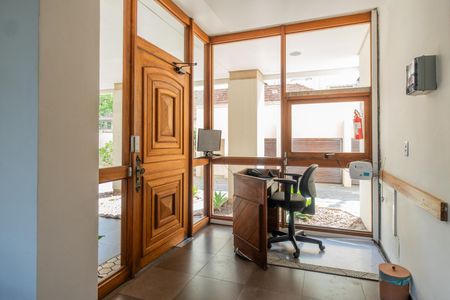 Apartamento à venda com 80m², 2 quartos e 1 vaga Apartamento à venda com 80m², 2 quartos e 1 vagaHall social