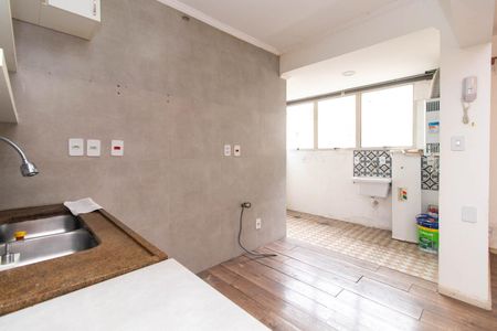 Apartamento à venda com 80m², 2 quartos e 1 vaga Apartamento à venda com 80m², 2 quartos e 1 vagaCozinha e Área de Serviço