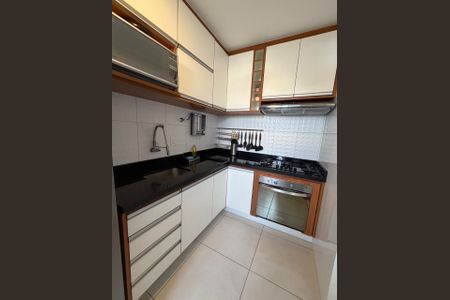 Apartamento à venda com 52m², 2 quartos e 1 vagaCozinha