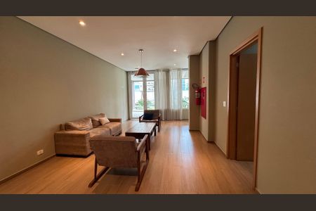 Apartamento à venda com 103m², 2 quartos e 2 vagasHall social
