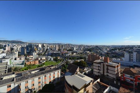 Apartamento à venda com 190m², 3 quartos e 4 vagasVista