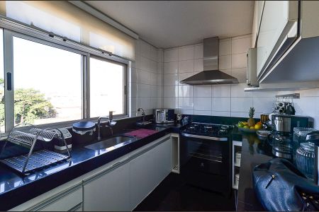 Apartamento à venda com 190m², 3 quartos e 4 vagasCozinha
