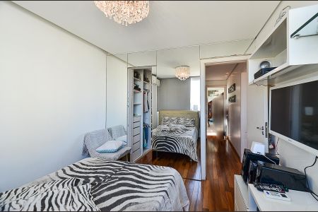 Apartamento à venda com 190m², 3 quartos e 4 vagasQuarto 1
