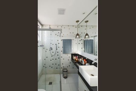 Apartamento à venda com 190m², 3 quartos e 4 vagasBanheiro Suíte
