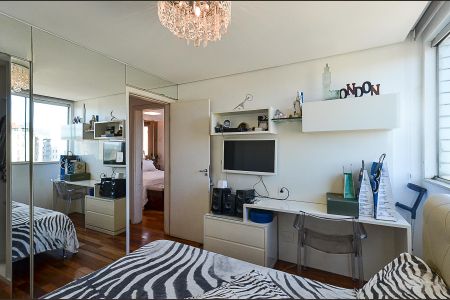 Apartamento à venda com 190m², 3 quartos e 4 vagasQuarto 1