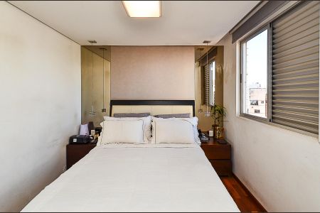 Suíte de apartamento à venda com 3 quartos, 190m² em Colégio Batista, Belo Horizonte
