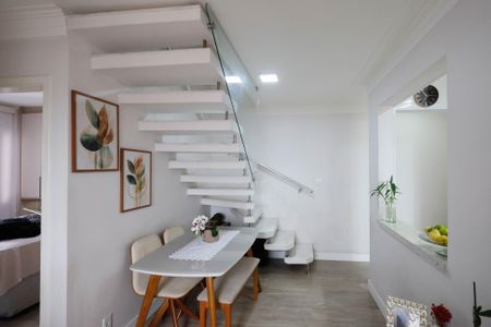 Apartamento à venda com 102m², 2 quartos e 1 vagaSala 