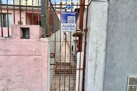 Casa para alugar com 60m², 2 quartos e sem vaga Casa para alugar com 60m², 2 quartos e sem vagaFachada