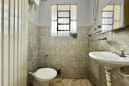 Casa para alugar com 60m², 2 quartos e sem vaga Casa para alugar com 60m², 2 quartos e sem vagaBanheiro