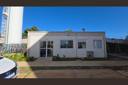 Apartamento à venda com 43m², 2 quartos e 1 vaga Apartamento à venda com 43m², 2 quartos e 1 vagaÁrea comum - Salão de festas