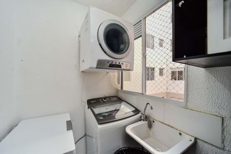 Apartamento à venda com 43m², 2 quartos e 1 vaga Apartamento à venda com 43m², 2 quartos e 1 vagaCozinha e Área de Serviço