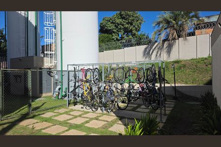 Apartamento à venda com 43m², 2 quartos e 1 vaga Apartamento à venda com 43m², 2 quartos e 1 vagaBicicletário