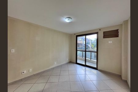 Apartamento à venda com 90m², 3 quartos e 2 vagas Apartamento à venda com 90m², 3 quartos e 2 vagasSuíte