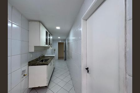 Apartamento à venda com 90m², 3 quartos e 2 vagas Apartamento à venda com 90m², 3 quartos e 2 vagasCozinha e Área de Serviço