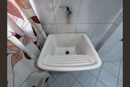 Apartamento à venda com 90m², 3 quartos e 2 vagas Apartamento à venda com 90m², 3 quartos e 2 vagasCozinha e Área de Serviço