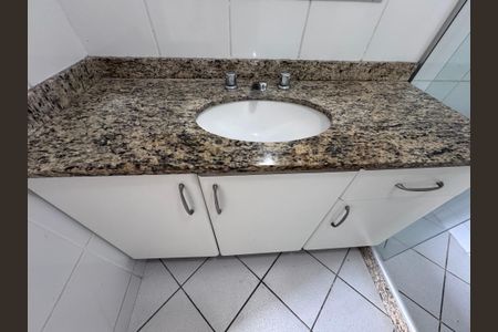 Apartamento à venda com 90m², 3 quartos e 2 vagas Apartamento à venda com 90m², 3 quartos e 2 vagasv