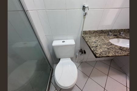 Apartamento à venda com 90m², 3 quartos e 2 vagas Apartamento à venda com 90m², 3 quartos e 2 vagasBanheiro Social