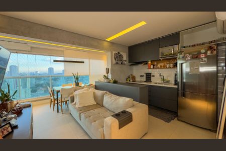 Sala de apartamento para alugar com 1 quarto, 43m² em Jardim Aeroporto, São Paulo