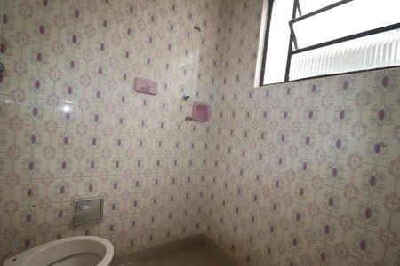 Casa à venda com 117m², 4 quartos e 2 vagasBanheiro 2