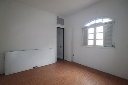 Casa à venda com 117m², 4 quartos e 2 vagasQuarto 2