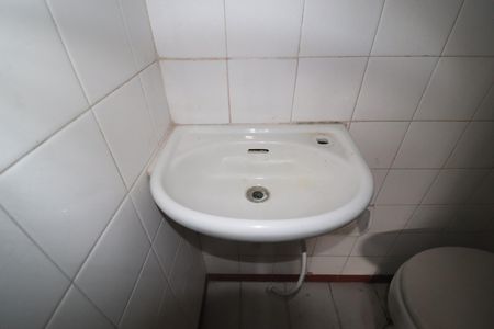 Casa à venda com 117m², 4 quartos e 2 vagasBanheiro 3