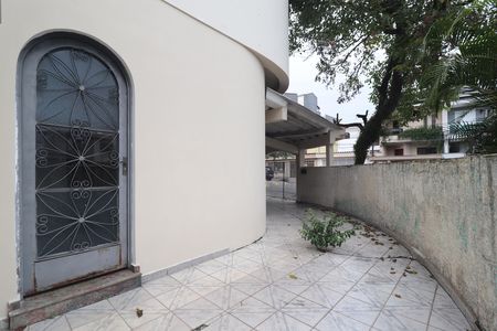 Casa à venda com 117m², 4 quartos e 2 vagasQuintal