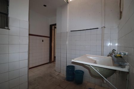 Casa à venda com 117m², 4 quartos e 2 vagasÁrea de Serviço