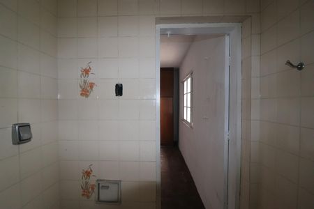 Casa à venda com 117m², 4 quartos e 2 vagasBanheiro Quarto 1 suíte