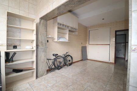 Casa à venda com 117m², 4 quartos e 2 vagasCozinha