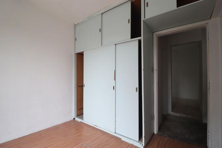 Casa à venda com 117m², 4 quartos e 2 vagasQuarto 3
