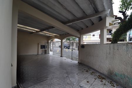 Casa à venda com 117m², 4 quartos e 2 vagas Casa à venda com 117m², 4 quartos e 2 vagasGaragem