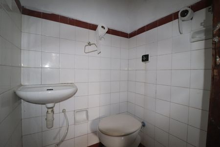 Casa à venda com 117m², 4 quartos e 2 vagasBanheiro 3