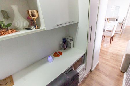 Apartamento à venda com 70m², 3 quartos e 2 vagas Apartamento à venda com 70m², 3 quartos e 2 vagasSala/Escritório