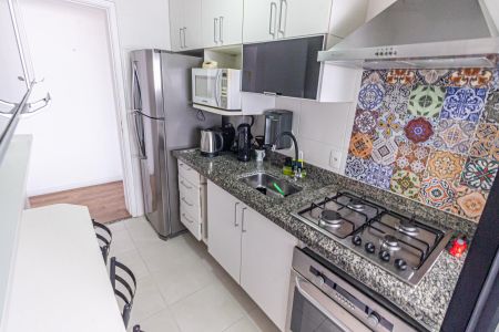 Apartamento à venda com 70m², 3 quartos e 2 vagas Apartamento à venda com 70m², 3 quartos e 2 vagasCozinha